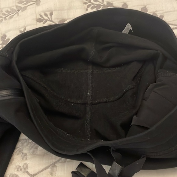 Alo Yoga Urban Moto Sweatpants EUC Size Small - Picture 6 of 8